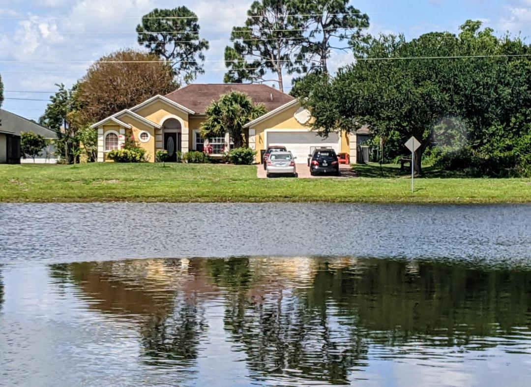 A Treasure Coast Gem- Private Entrance And Private Bathroom Port St. Lucie Екстериор снимка